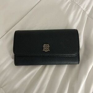 Tommy Hilfiger Black Pebbled Wallet